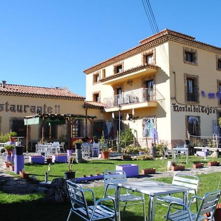 Hostal Del Tajo Peralejos de las Truchas Luaran gambar